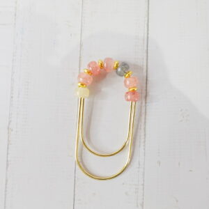CLIP DECORATIVO DORADO CON CUENTAS